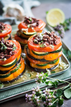 würzige Zucchini-Türmchen
