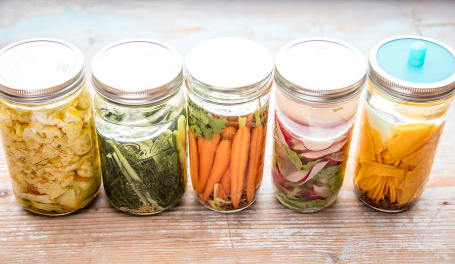 Fermentierte Radieschen sind ein super Snack für zwischendurch