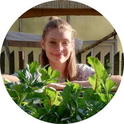 Bianca freut sich auf deine Fragen