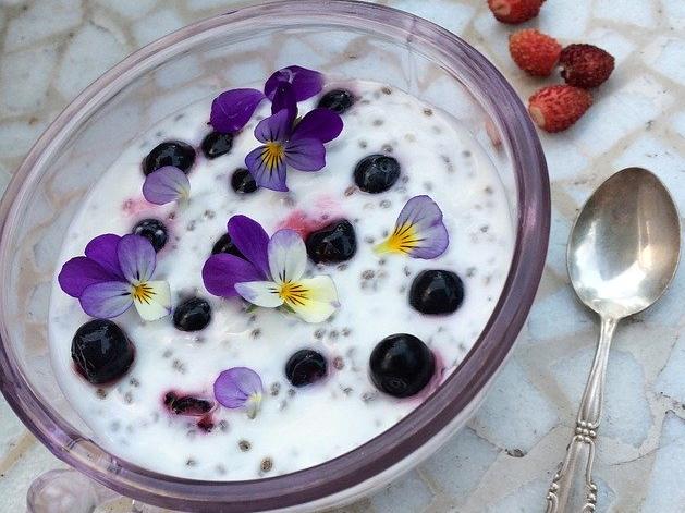Frühstück mit Blüten