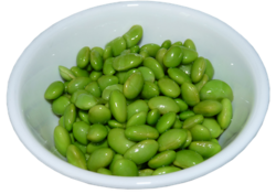 Bei Edamame handelt es sich um unreife Sojabohnen