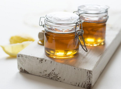 Mit Estragon kannst du schmackhaften Sirup herstellen