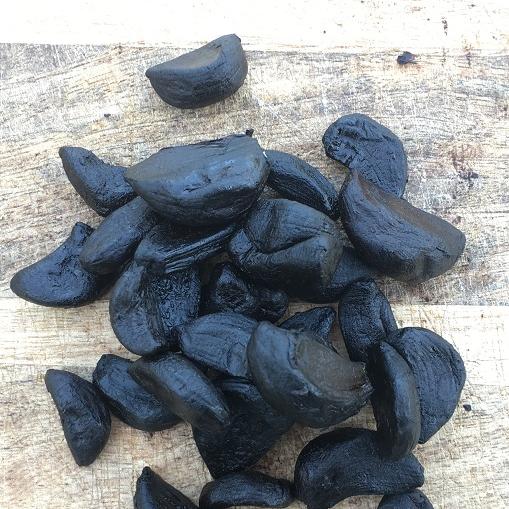 schwarzer Knoblauch