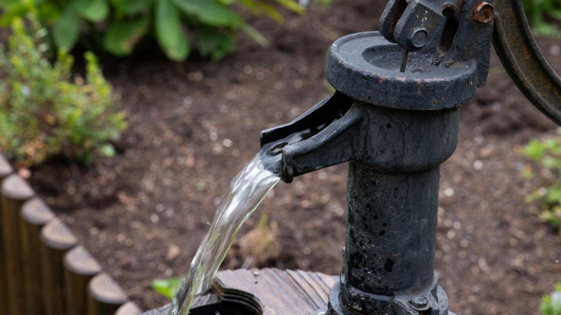 Mit einer Wasserpumpe unabhängig vom Wasserversorgungsnetzt sein Wasserpumpe