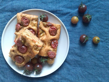 meine ernte tomaten rezept Focaccia mit Kirschtomaten Focaccia mit Kirschtomaten
