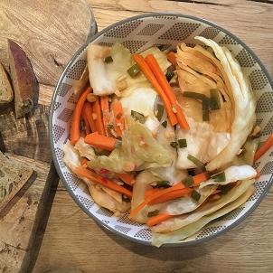 Gemüse fermentieren wie z.B. Kimchi